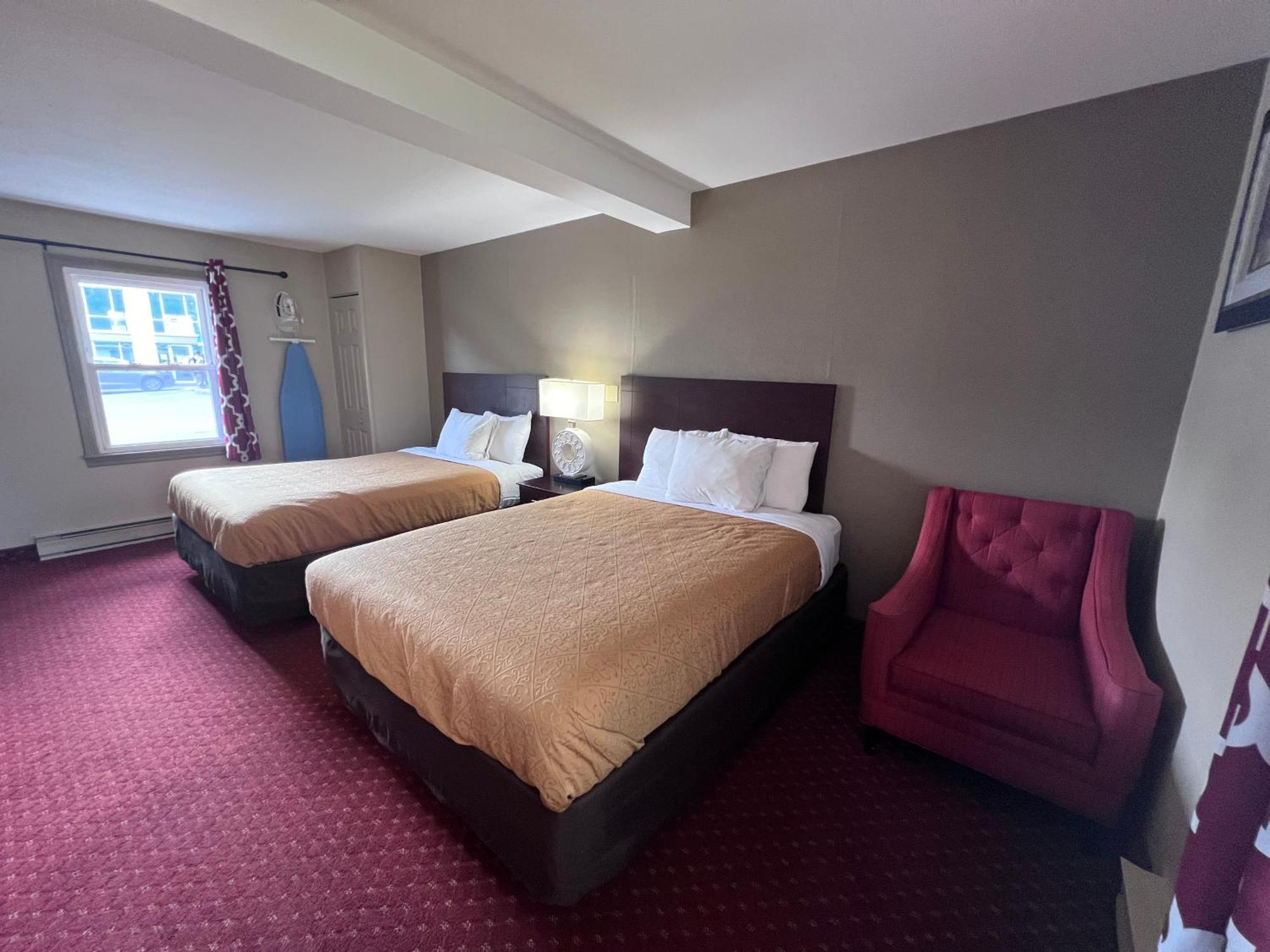 Rodeway Inn & Suites Герші Екстер'єр фото