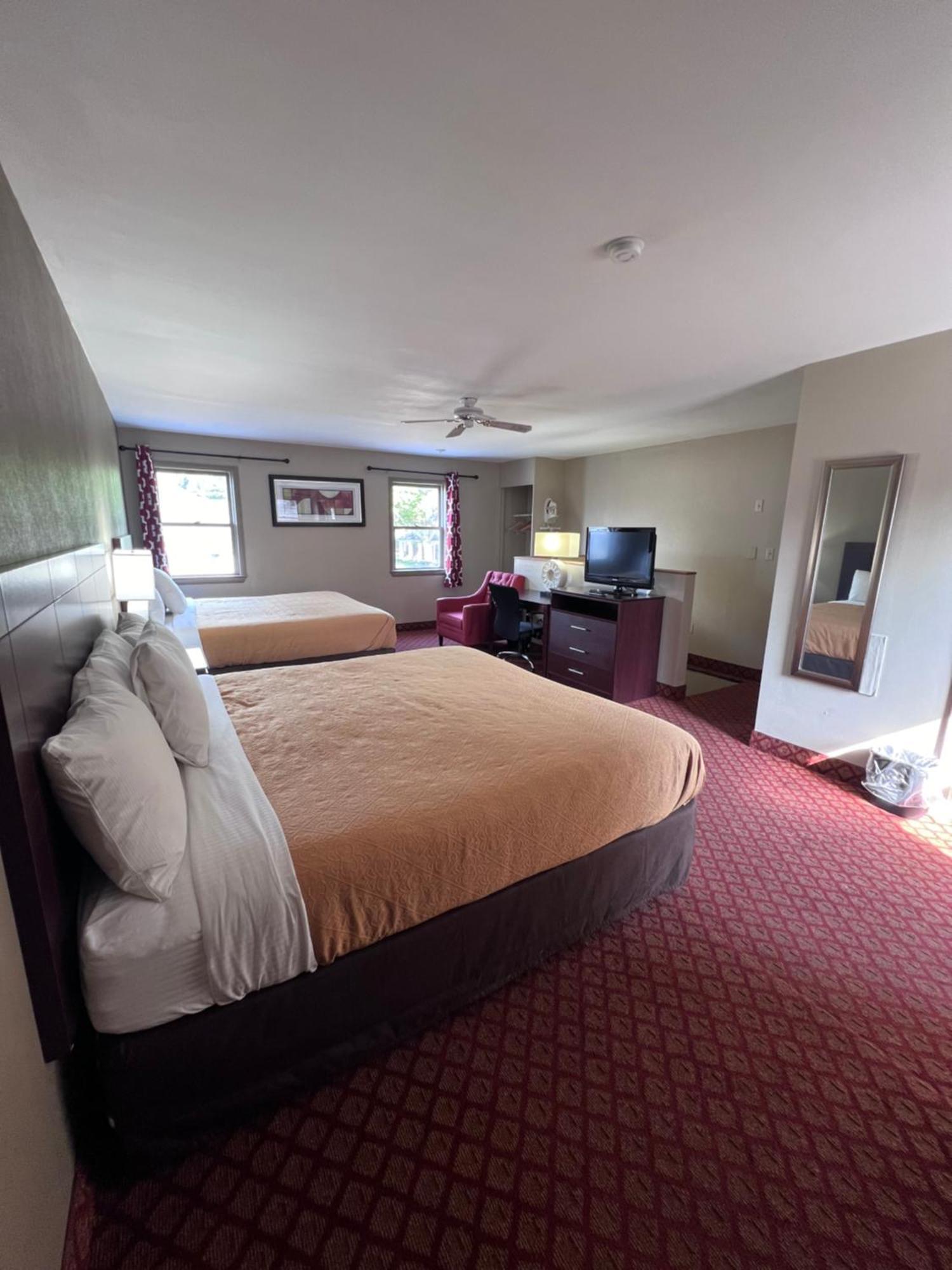 Rodeway Inn & Suites Герші Екстер'єр фото