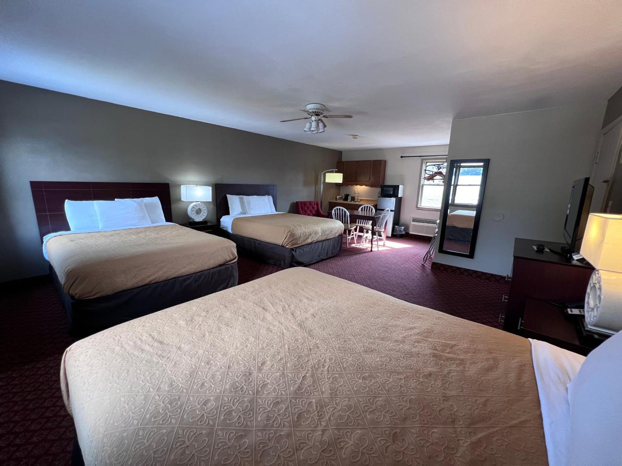 Rodeway Inn & Suites Герші Екстер'єр фото