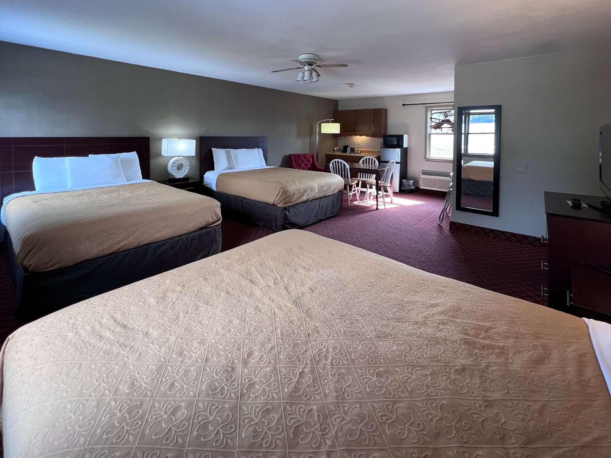Rodeway Inn & Suites Герші Екстер'єр фото